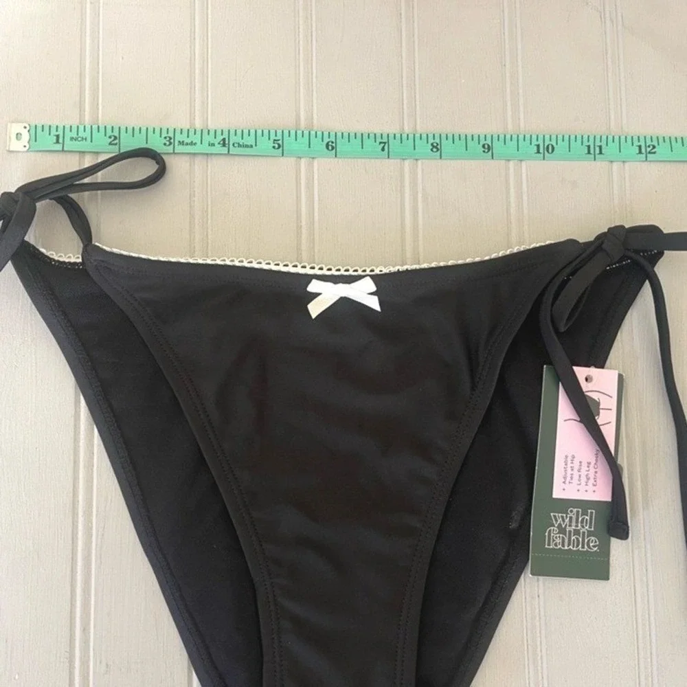 Wild Fable Low Rise High Leg Extra Cheeky Bikini Bottom Womens Small Black NWT
